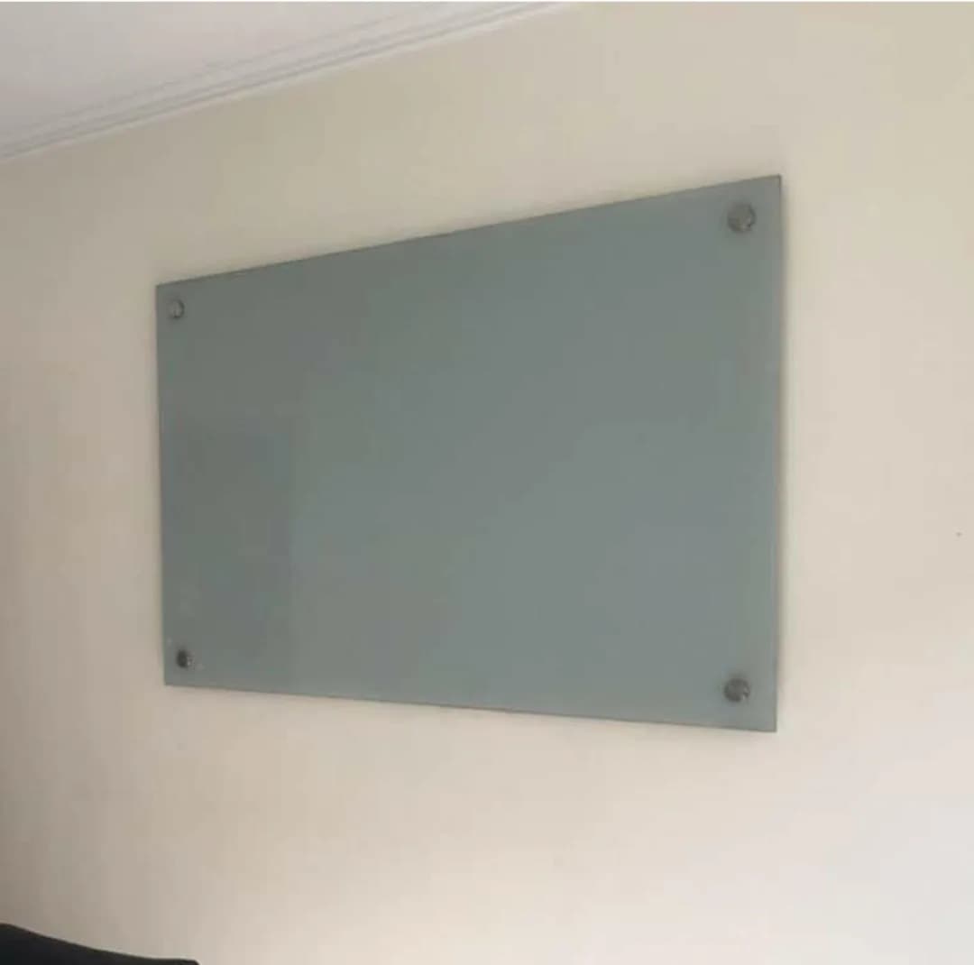 تخته وایت برد شیشه ای مدل G020 سایز 120×70 سانتی متر — تصویر ۶