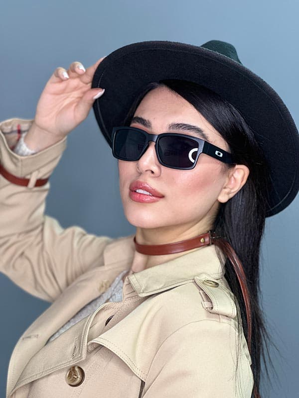 عینک دودی مشکی اورجینال زنانه برند a158 spy — تصویر ۲