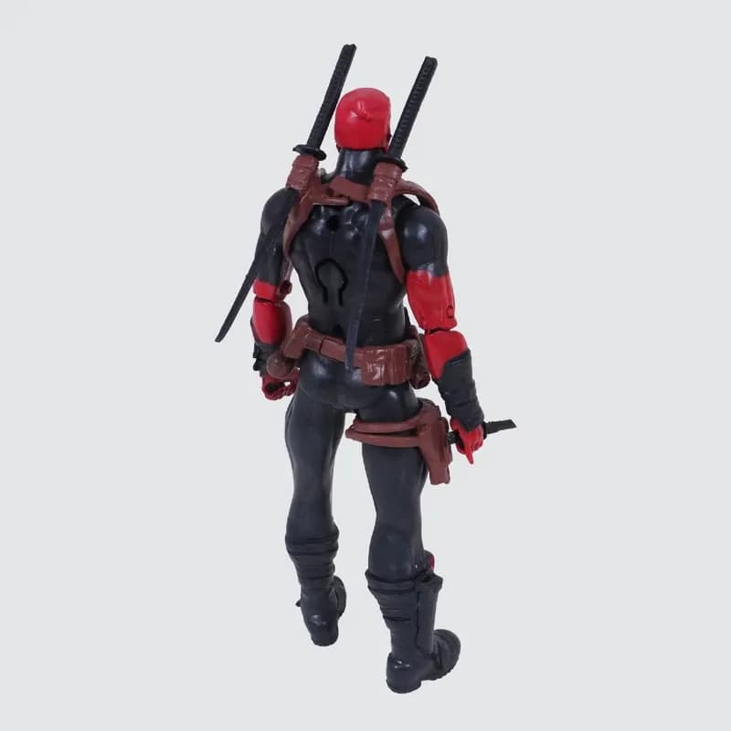 اکشن فیگور مدل انتقام جویان طرح deadpool — تصویر ۲