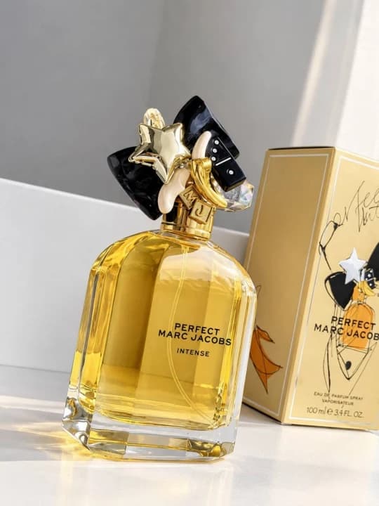 ادکلن مارک جاکوبز پرفکت اینتنس Marc Jacobs Perfect — تصویر ۲
