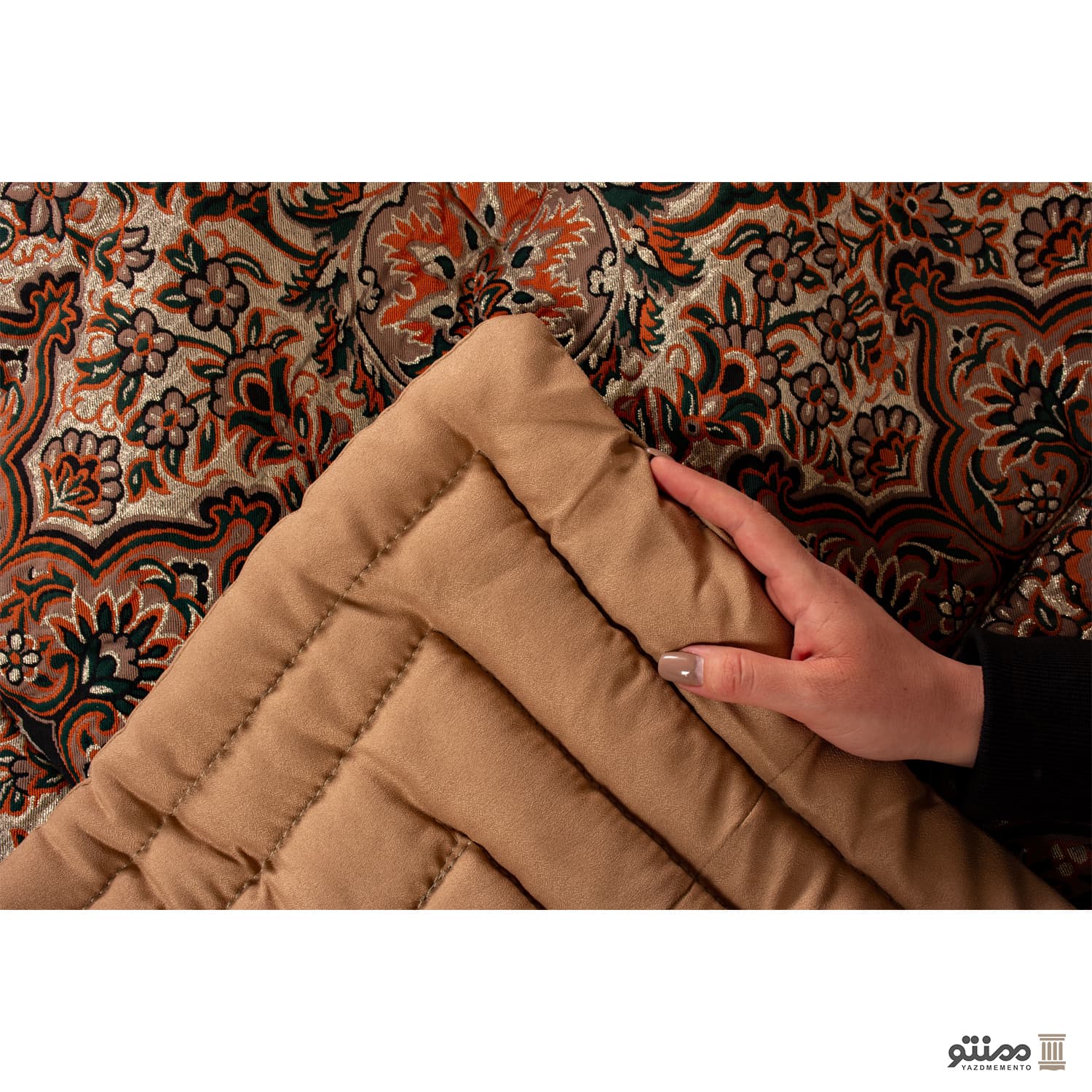 لحاف کرسی دست دوز ترمه طرح نسترن رنگ کرم گردویی — تصویر ۷