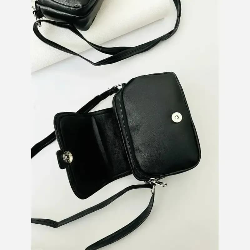 کیف زنانه نیسا جنس شرانگ ریز سه جیب رنگ مشکی — تصویر ۲