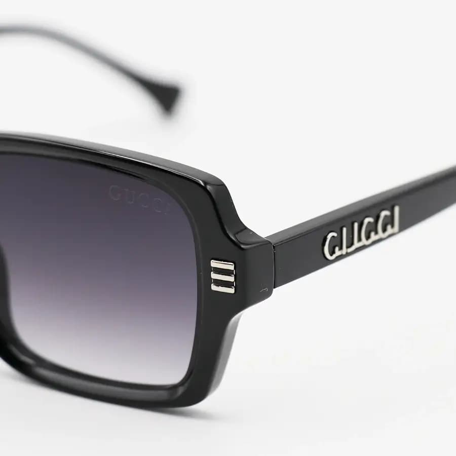 عینک آفتابی GUCCI با فریم مستطیلی شکل، رنگ مشکی براق و لنز دودی سایه روشن مدل 1136 — تصویر ۵