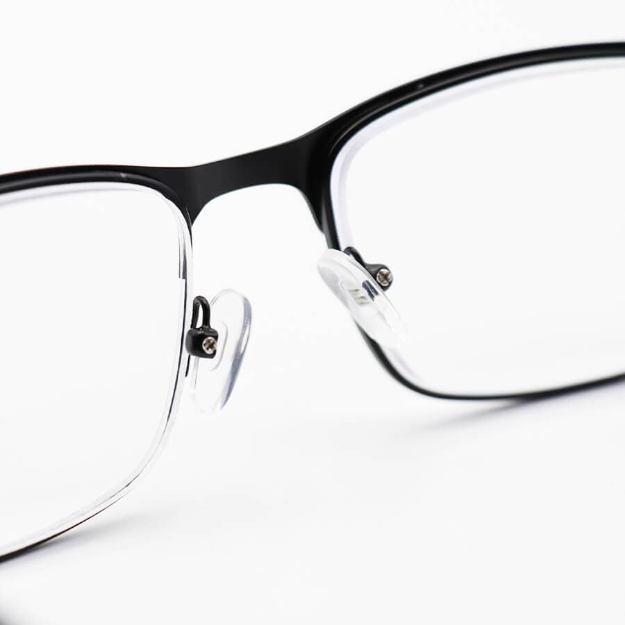 فریم عینک طبی مستطیلی شکل، رنگ مشکی، از جنس فلزی، دسته فنر دار و مشکی رنگ مدل 51125 — تصویر ۸