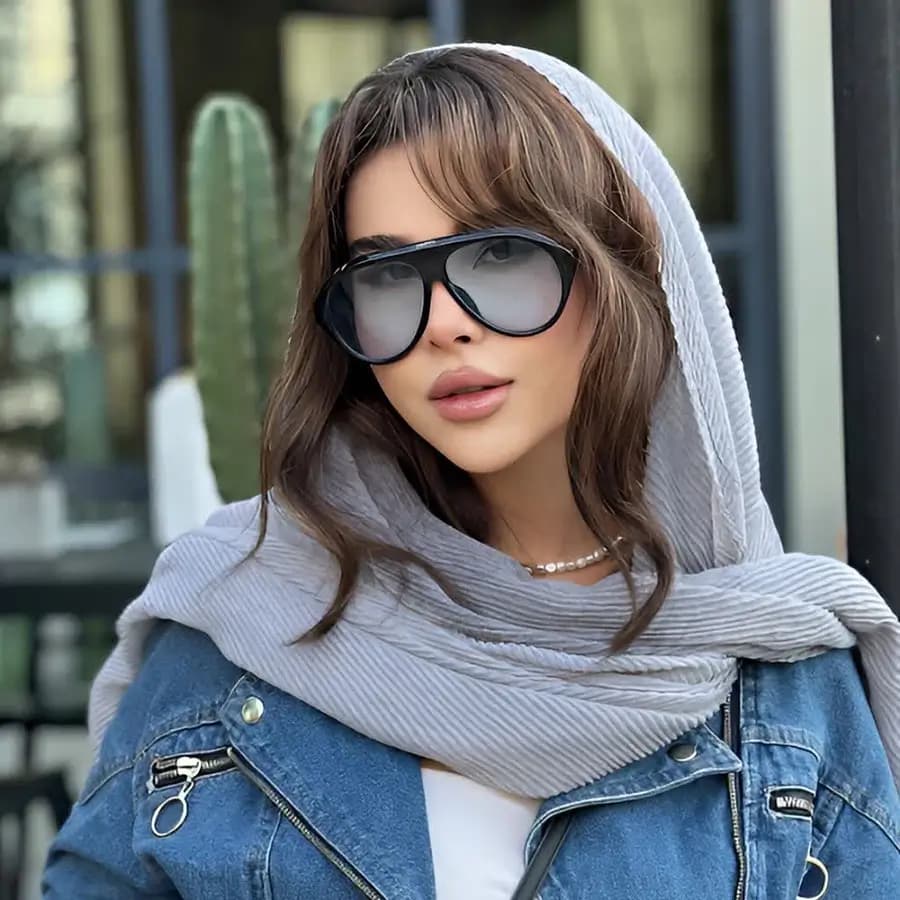 عینک آفتابی GUCCI با فریم طوسی رنگ، شکل خلبانی، سایز بزرگ و لنز دودی تیره مدل 94533 — تصویر ۸