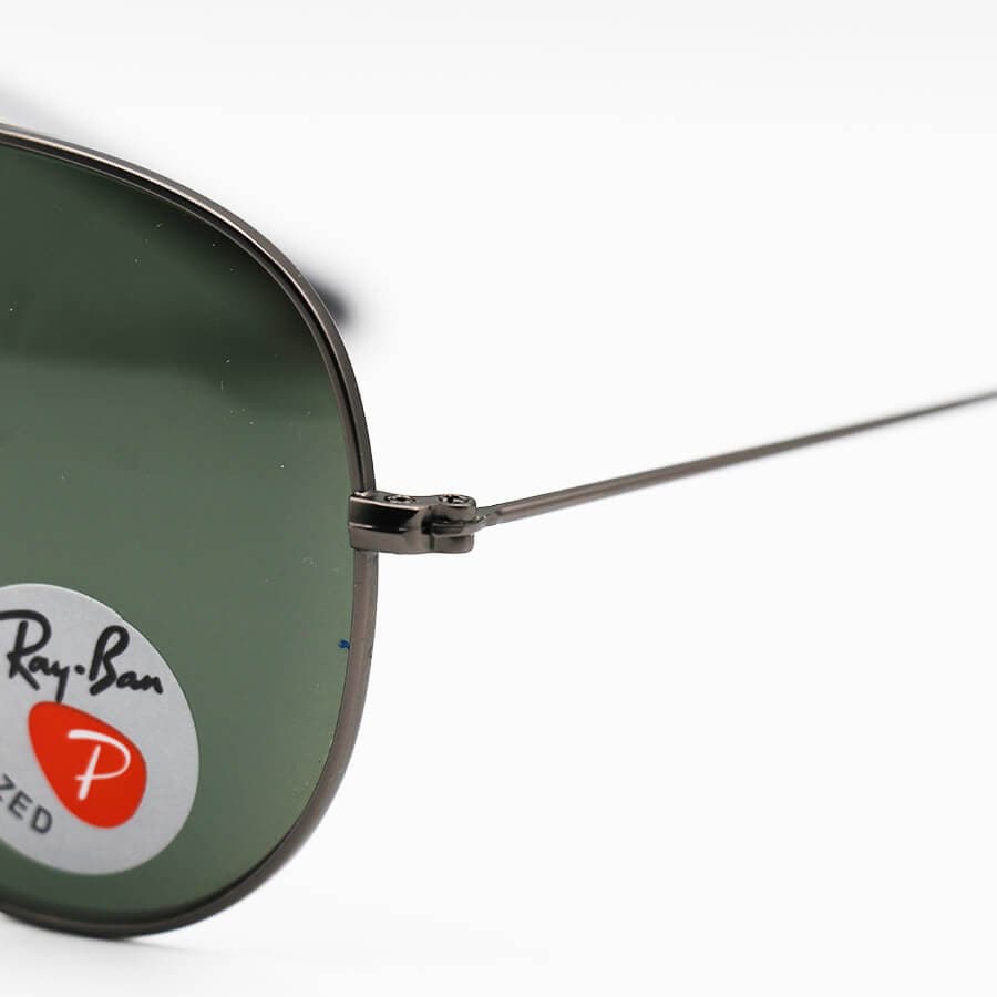 عینک آفتابی Ray-Ban با فریم نوک مدادی، شکل خلبانی، لنز شیشه، سبز رنگ و پلاریزه مدل 3026-S62 — تصویر ۵