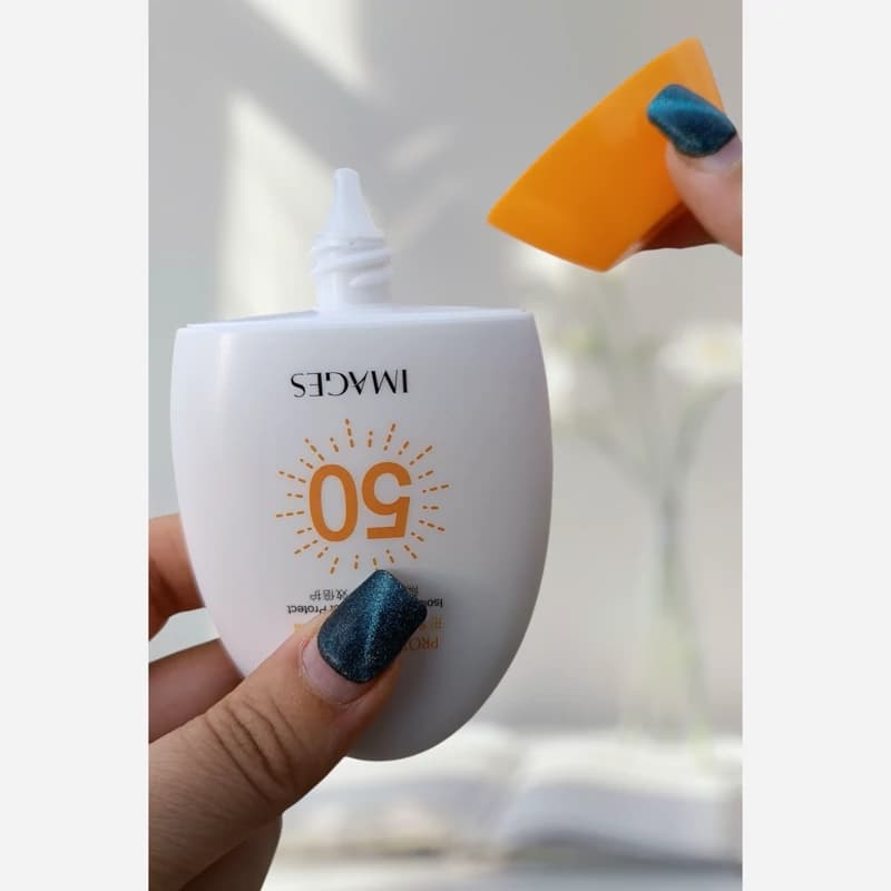 کرم ضد آفتاب بدون رنگ SPF50 مدل Protective حجم 45 میلی‌ لیتر کد 1745 — تصویر ۴
