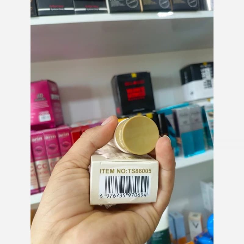 کرم ضد آفتاب رنگی و بی‌ رنگ spf50 کد 1742 — تصویر ۲