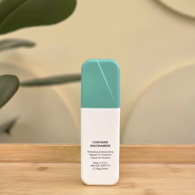 ضد آفتاب لوسیون استلین SPF50 مرطوب کننده انواع پوست 75 گرم کد 1722 — تصویر ۴