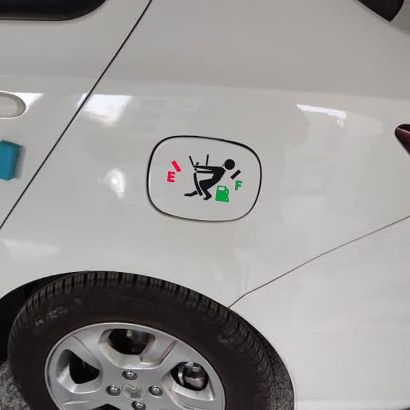 برچسب باک خودرو طرح چراغ پمپ بنزین کد 5040 — تصویر ۲
