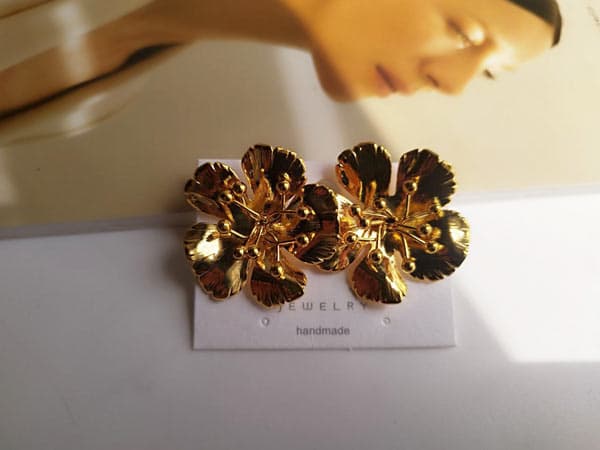 گوشواره طرح گل آبکاری طلا