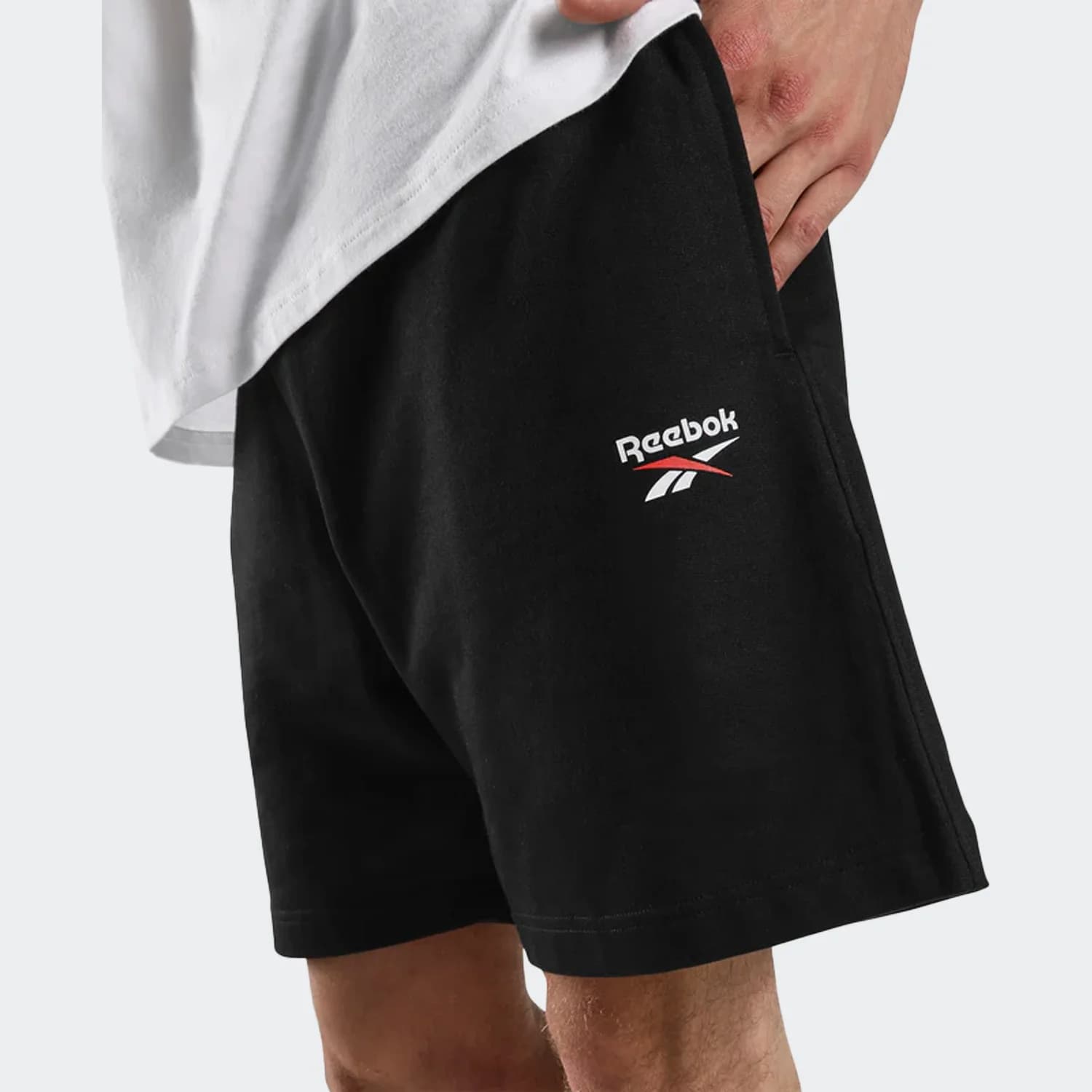 شلوارک مردانه ریباک مدل Men’s Id Small Logo Shorts Casual Shorts — تصویر ۲