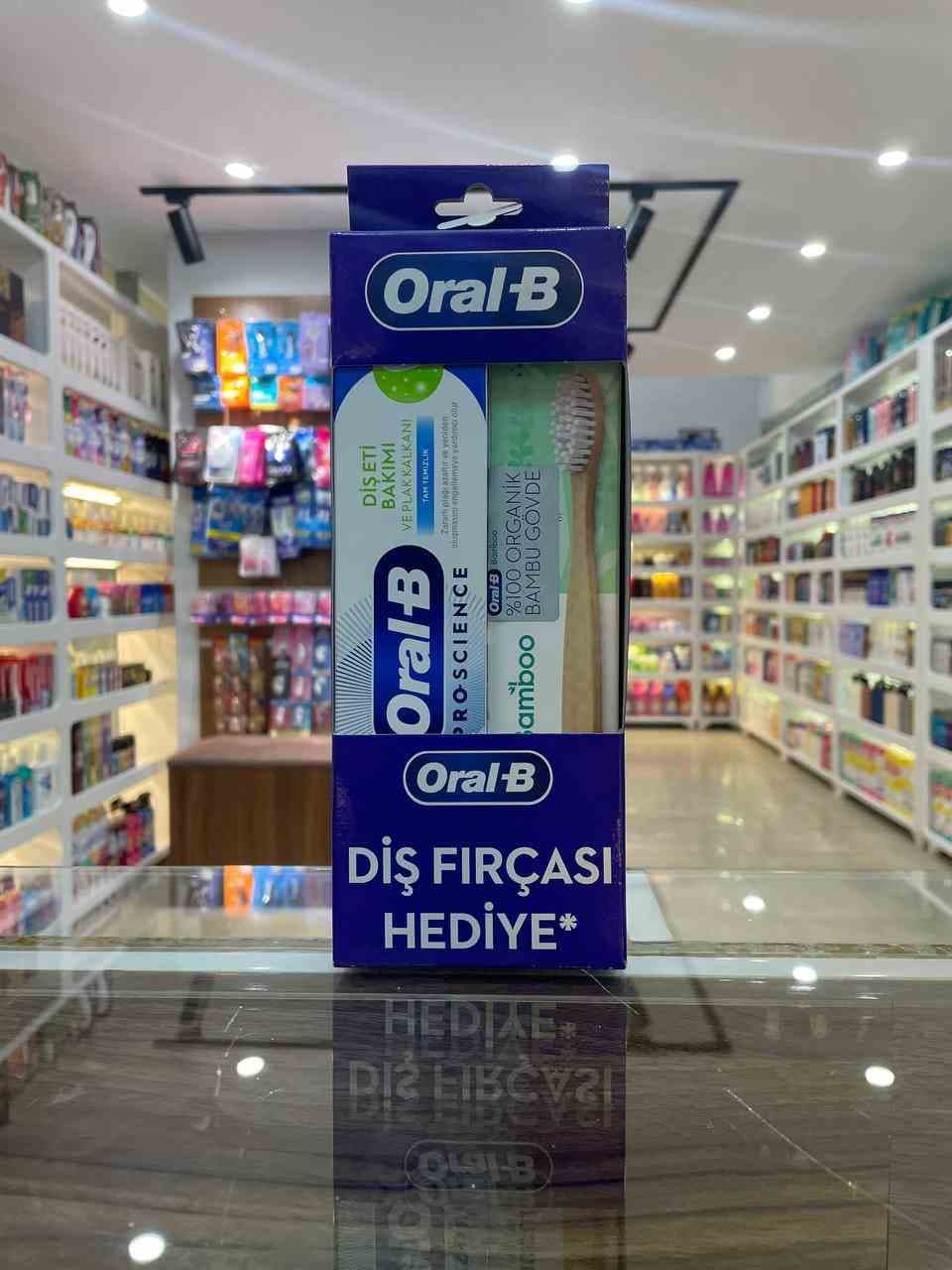 ست خمیردندان و مسواک اورال بی