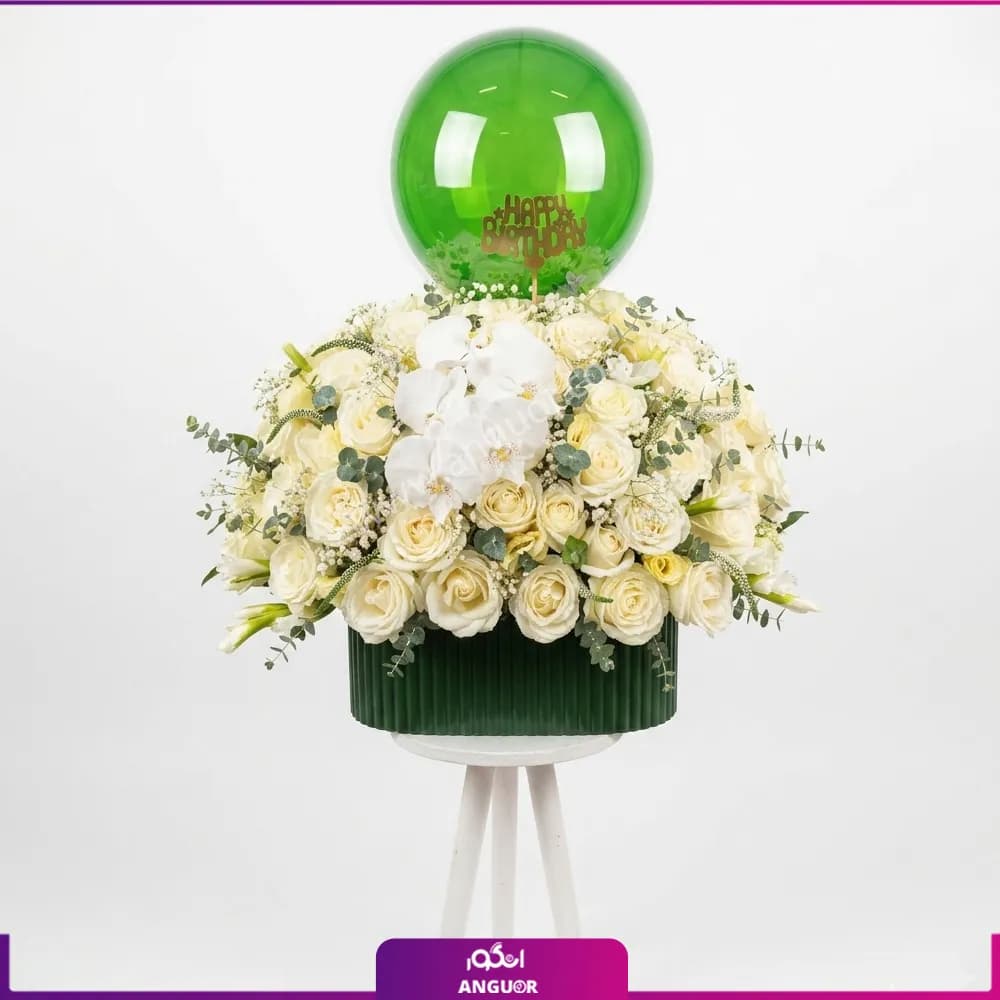 باکس گل رز و بادکنک