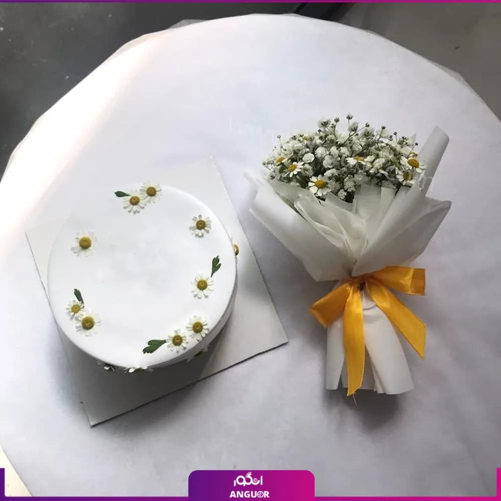 دسته گل بابونه و کیک تولد تم سفید