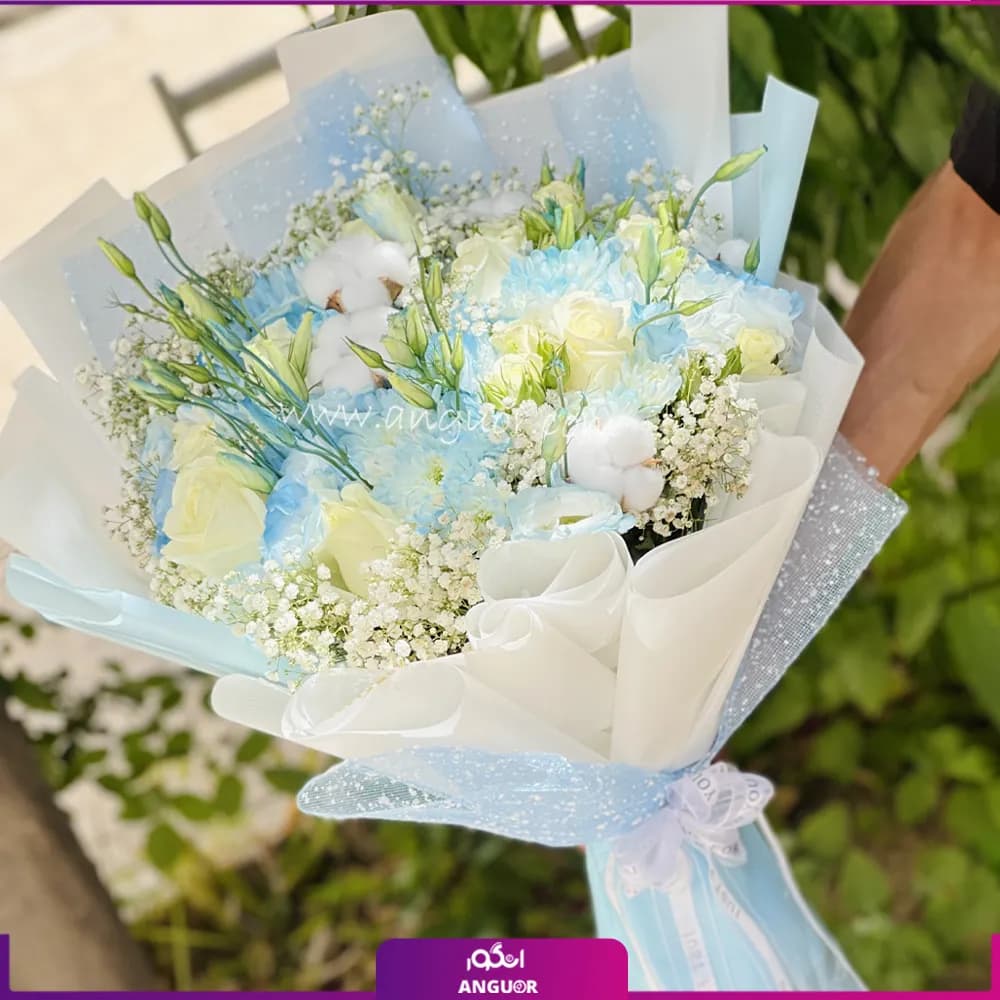 دسته گل ساده آبی و سفید