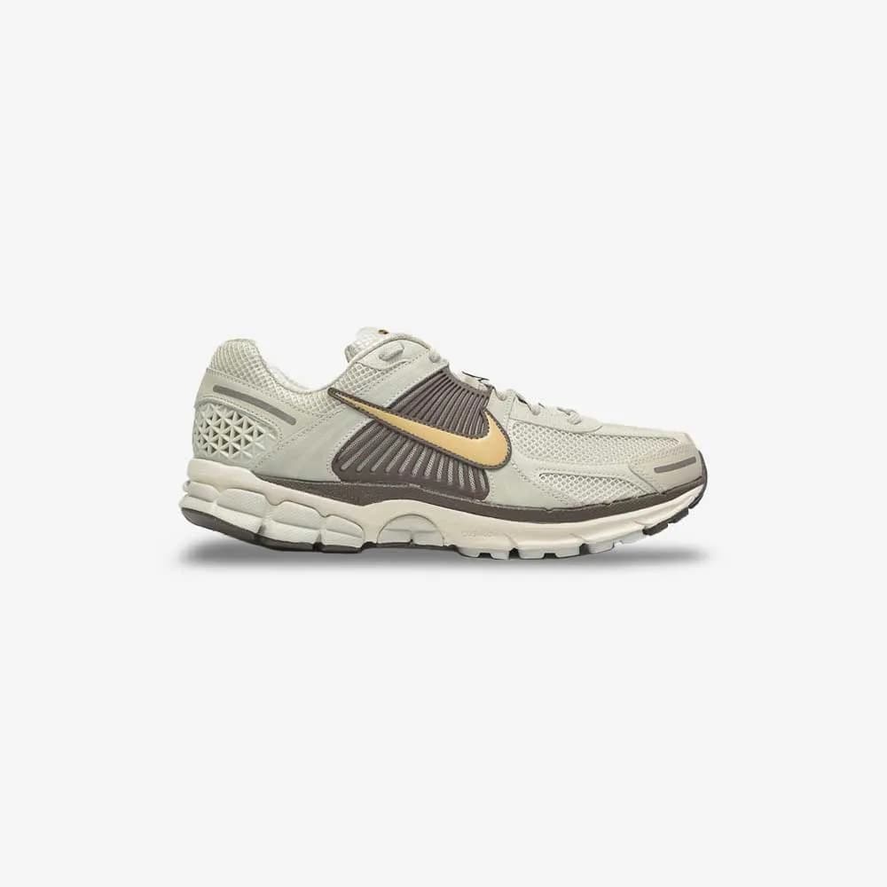 کتونی Nike مدل Zoom Vomero 5 – HM9657-001