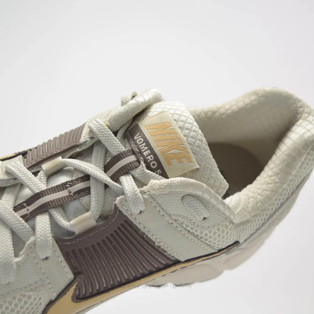 کتونی Nike مدل Zoom Vomero 5 – HM9657-001 — تصویر ۵
