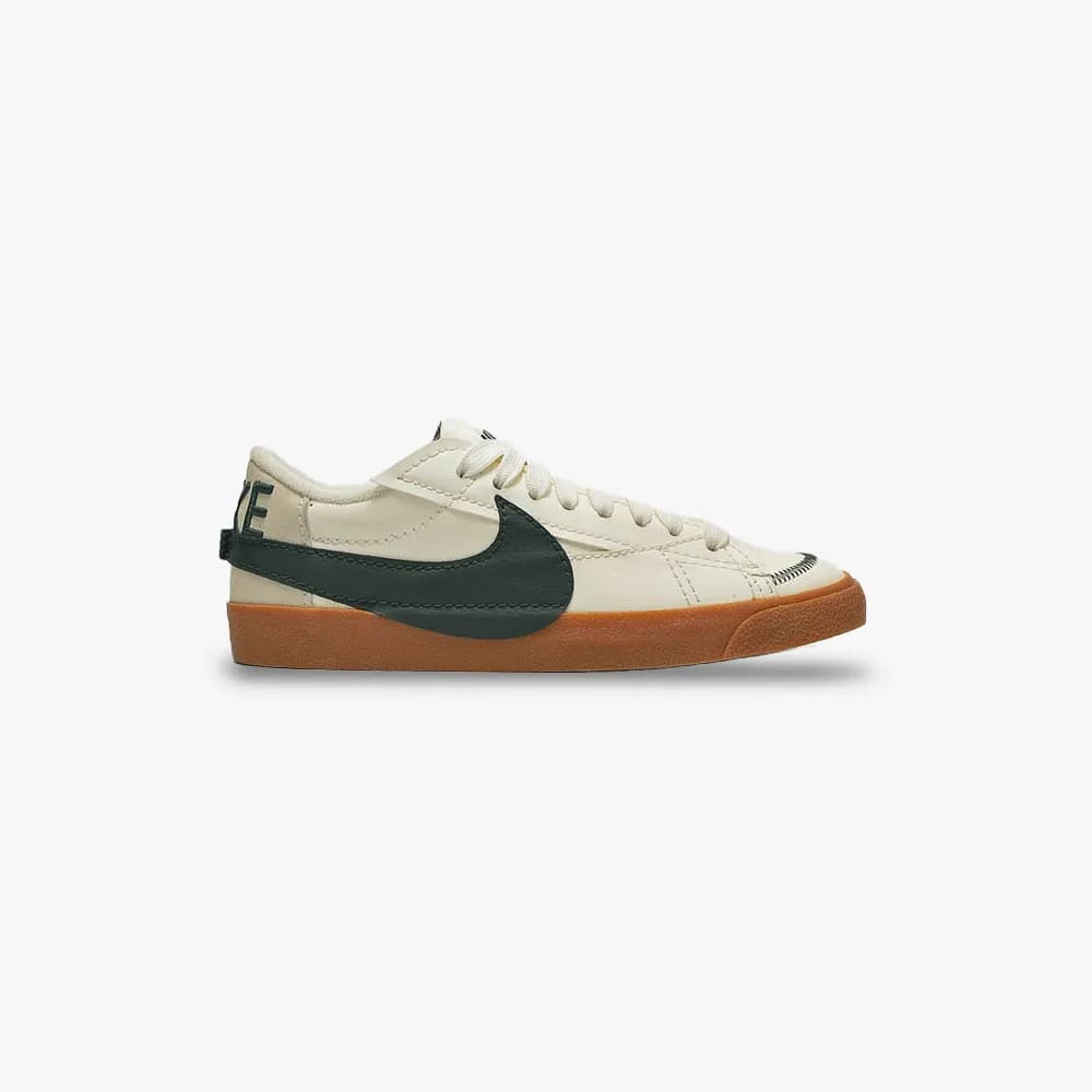 کتونی Nike مدل Blazer Low 77 Jumbo – DR9865-101 — تصویر ۸