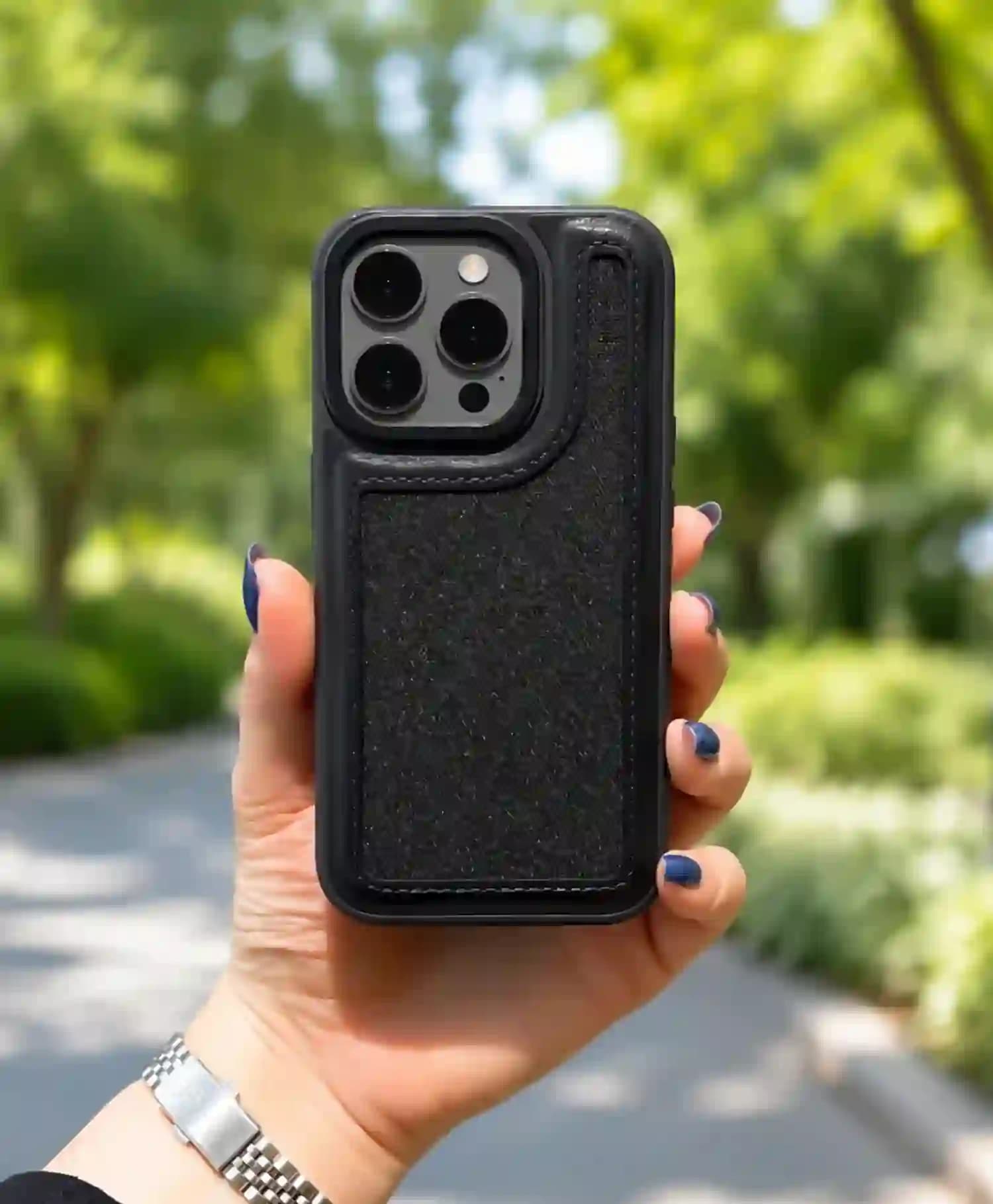 قاب پارچه ای HDD اورجینال گوشی موبایل آیفون Iphone 15 Pro — تصویر ۳