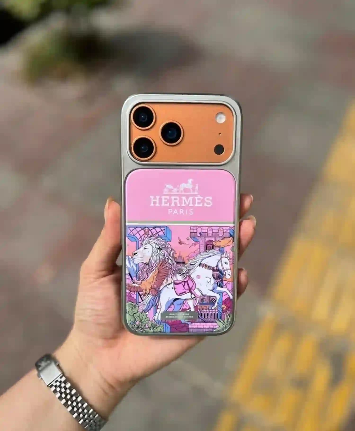 قاب طرح دار فانتزی Hermes گوشی آیفون Iphone 17 Pro Max — تصویر ۵