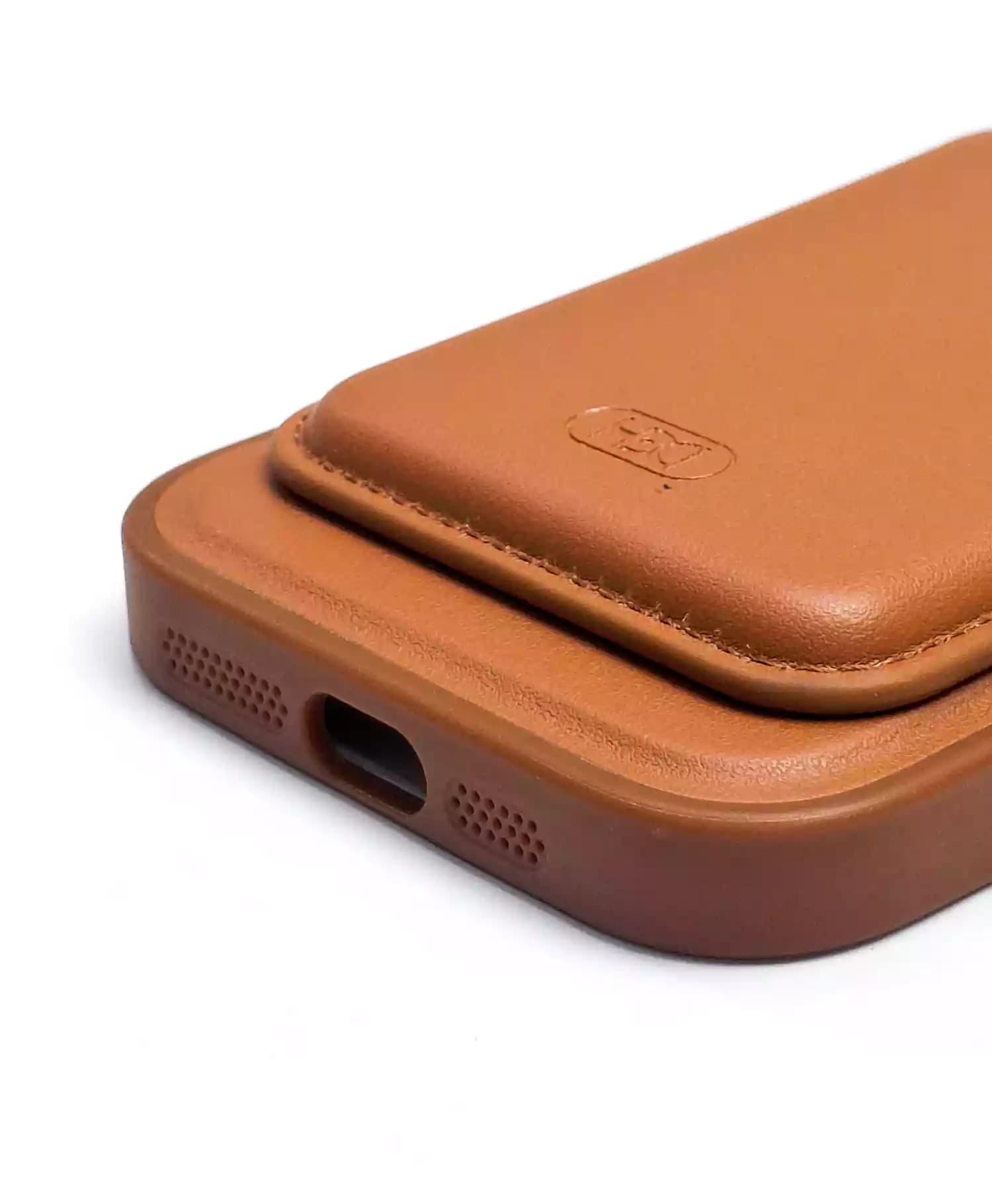 قاب چرمی HDD اورجینال جاکارتی دار گوشی موبایل آیفون Iphone 17 — تصویر ۳