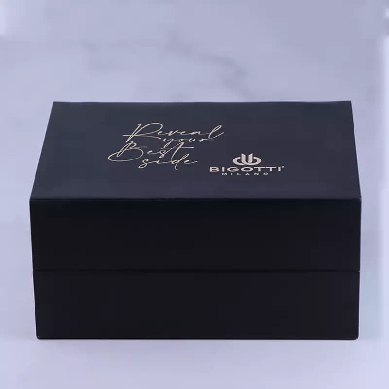 ساعت عقربه ای بیگوتی مردانه فلزی نقره ای صفحه سورمه ای BG.1.10561/3 همراه با جاکارتی — تصویر ۷