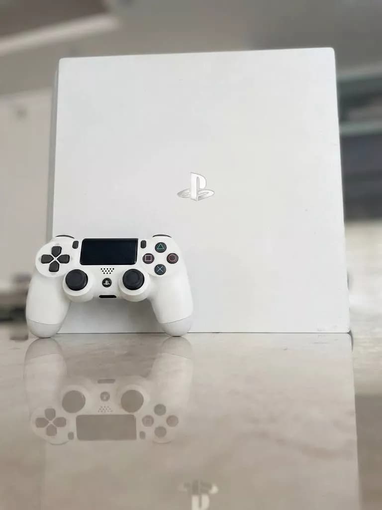 PS4 Slim کپی‌خور 500 گیگ (استوک) ( همراه دسته شرکتی + لوازم و کارتن ) — تصویر ۷