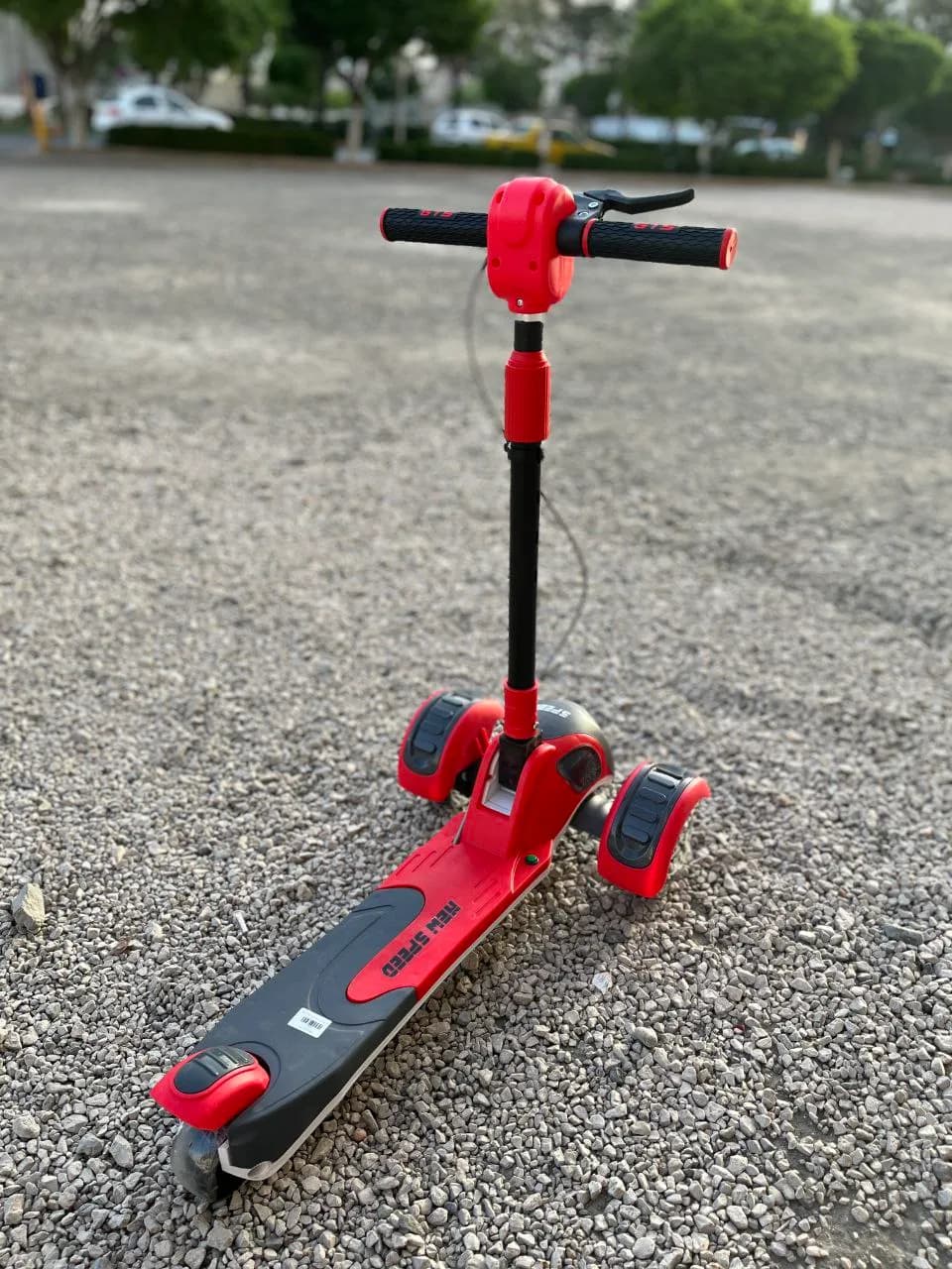اسکوتر چهار رنگ چراغ‌دار مدل 101/1154 — تصویر ۴
