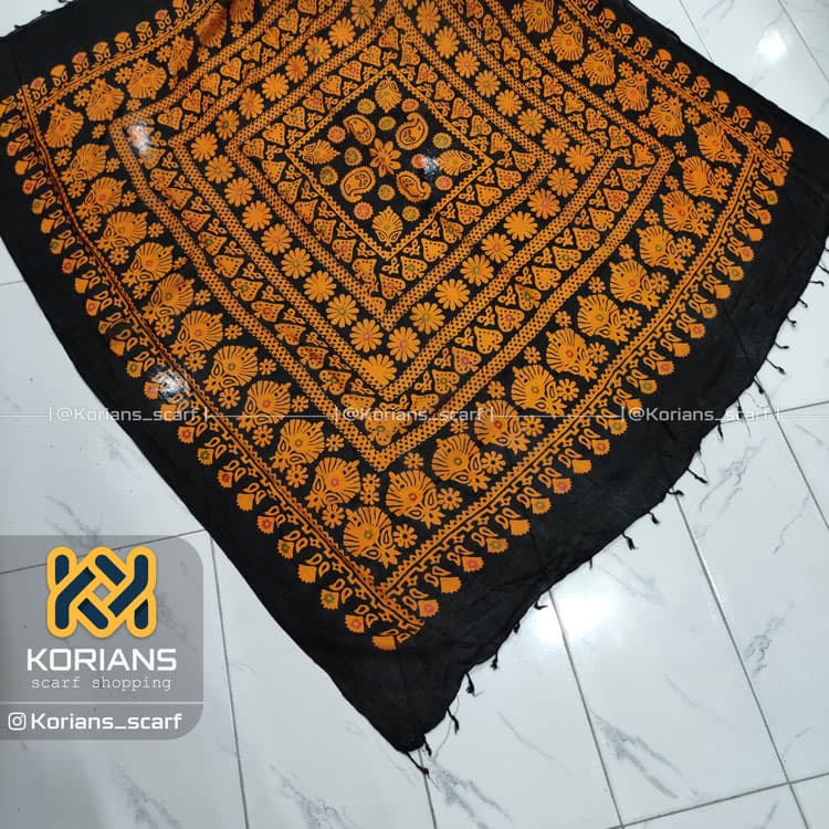 روسری ترکمن (یالق) مدل دسته گل — تصویر ۲