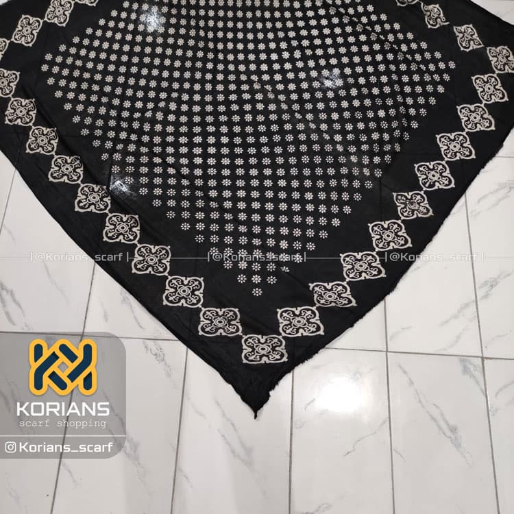روسری ترکمن (یالق) مدل گل‌ریز — تصویر ۴
