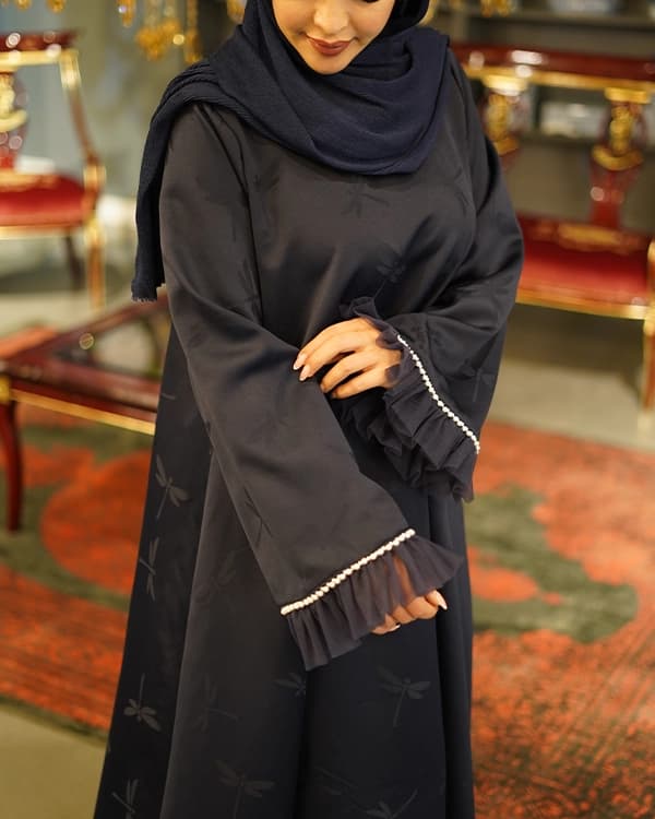 عبا سنجاقک — تصویر ۳