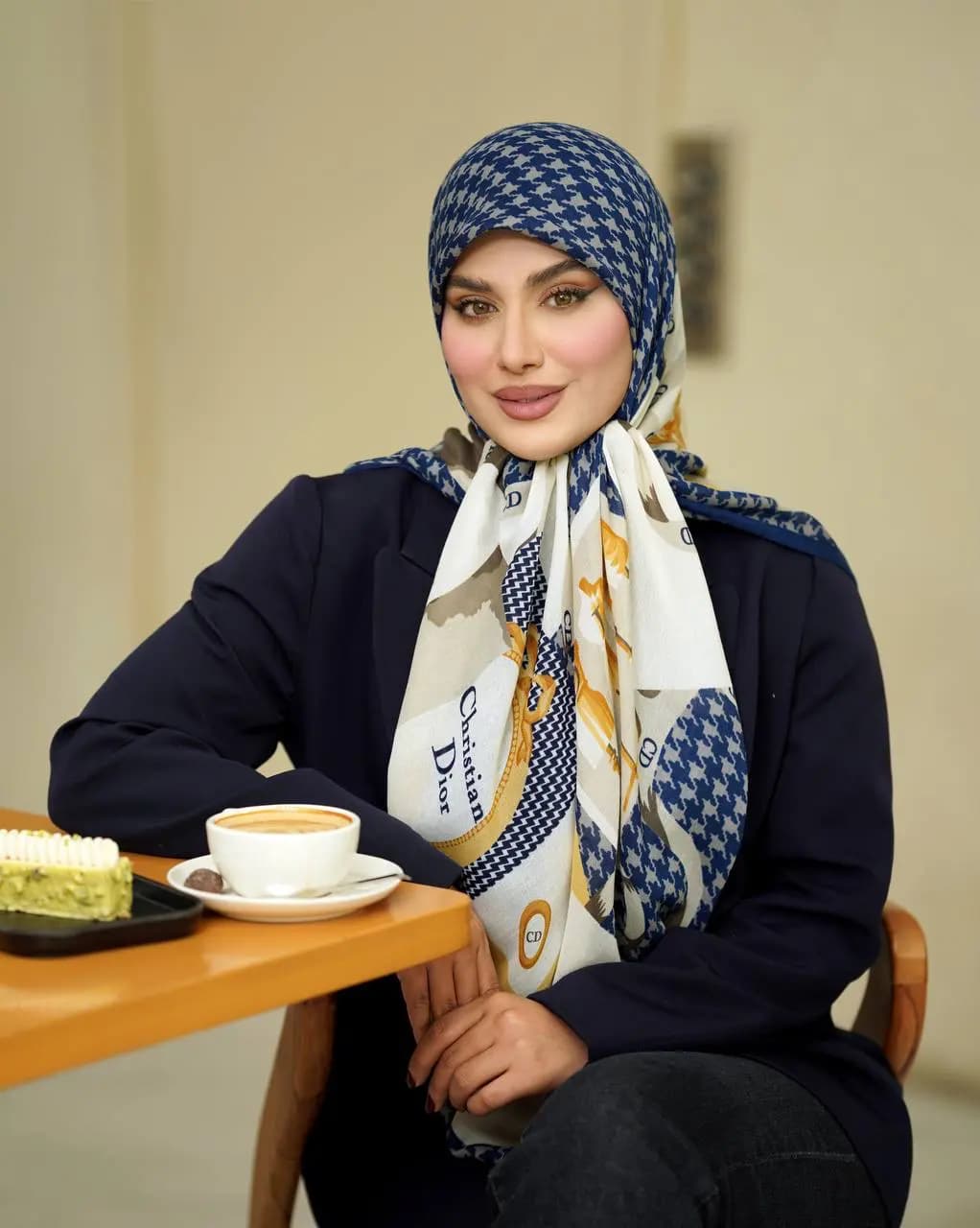 روسری نخی سیا اسکارف منگوله دار 8رنگ مختلف کد 500