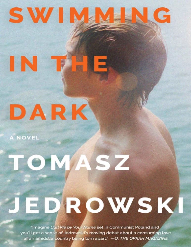 کتاب Swimming in the Dark (شنا در تاریکی) نسخه انگلیسی PDF | توماش یِندروفسکی