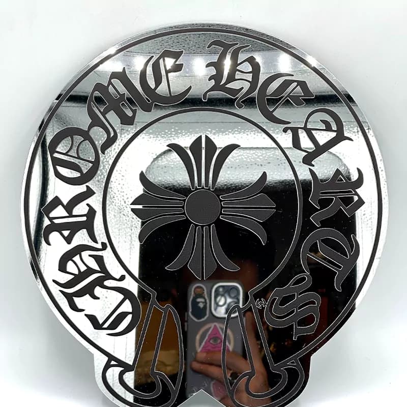 آینه کروم هارتز Chrome Hearts
