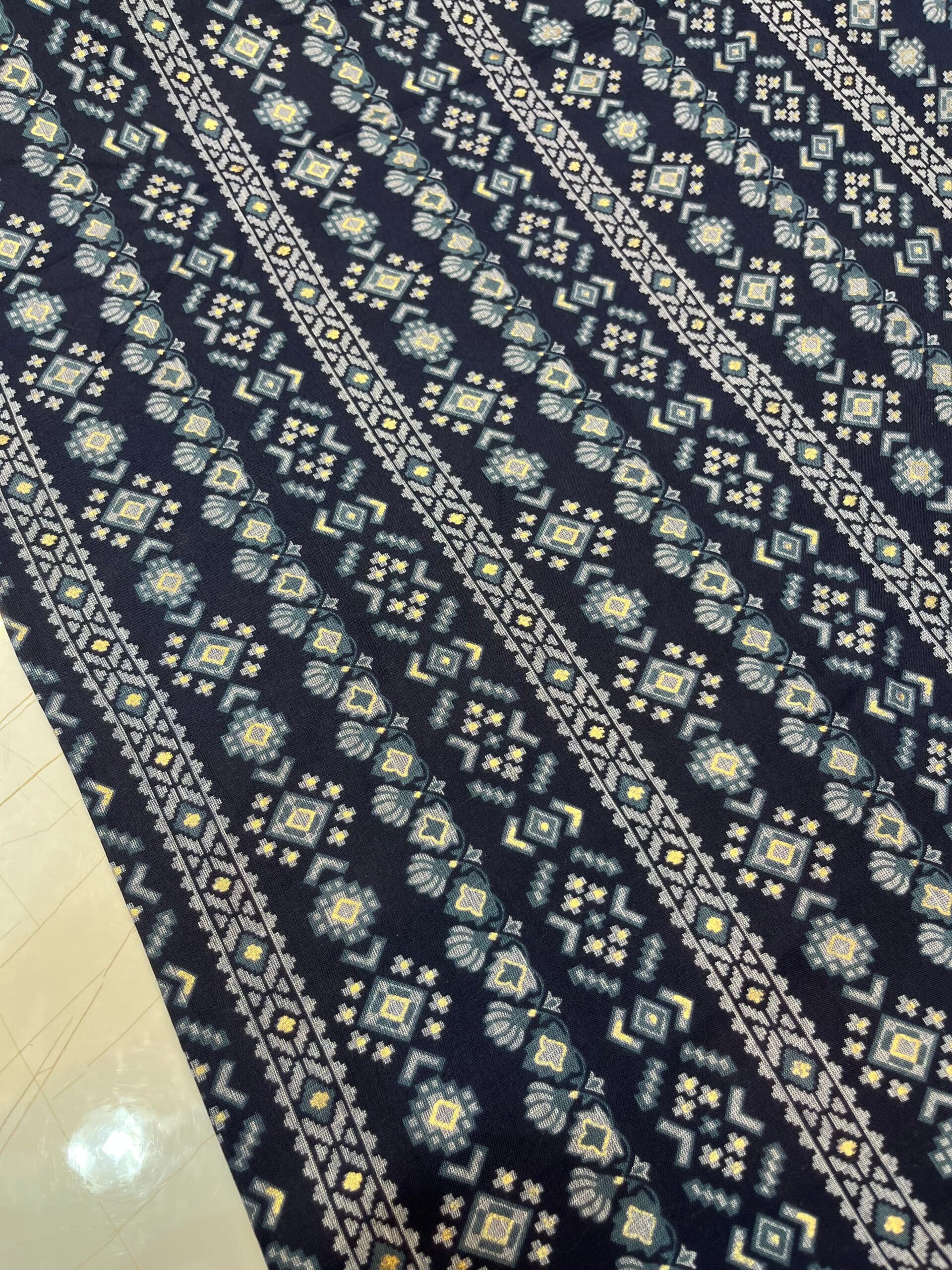 نخ باتیک طلا کوب کد 2