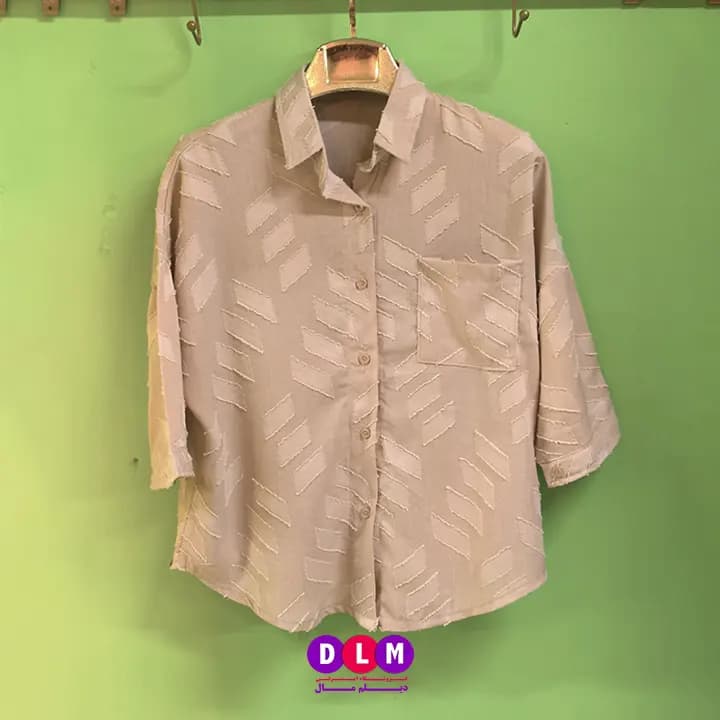 شومیز نخی زنانه طرح برجسته آستین سه‌ربع | فری سایز کرم و نسکافه‌ای — تصویر ۷