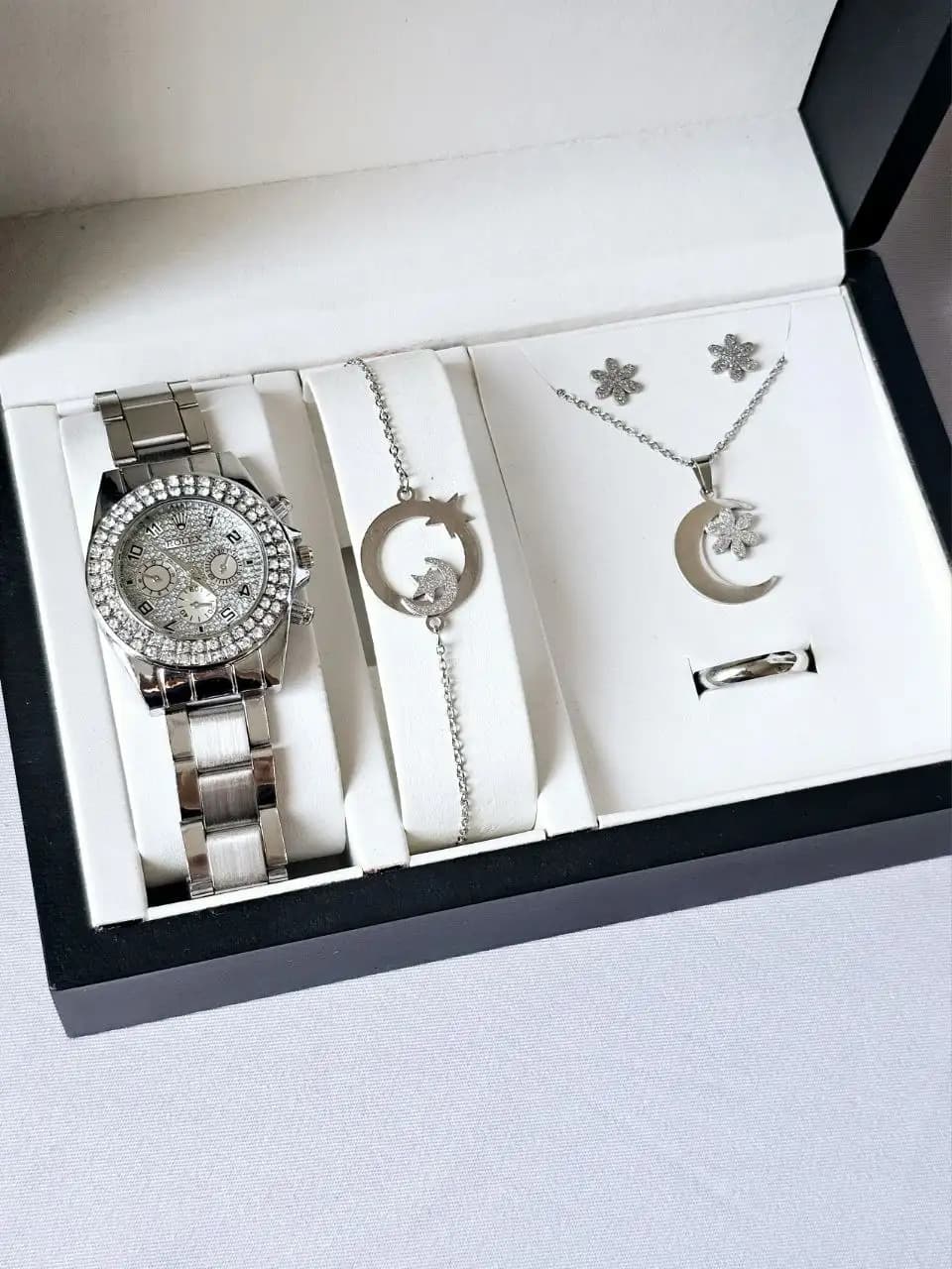 ساعت رولکس (نقره ای) کد 4558