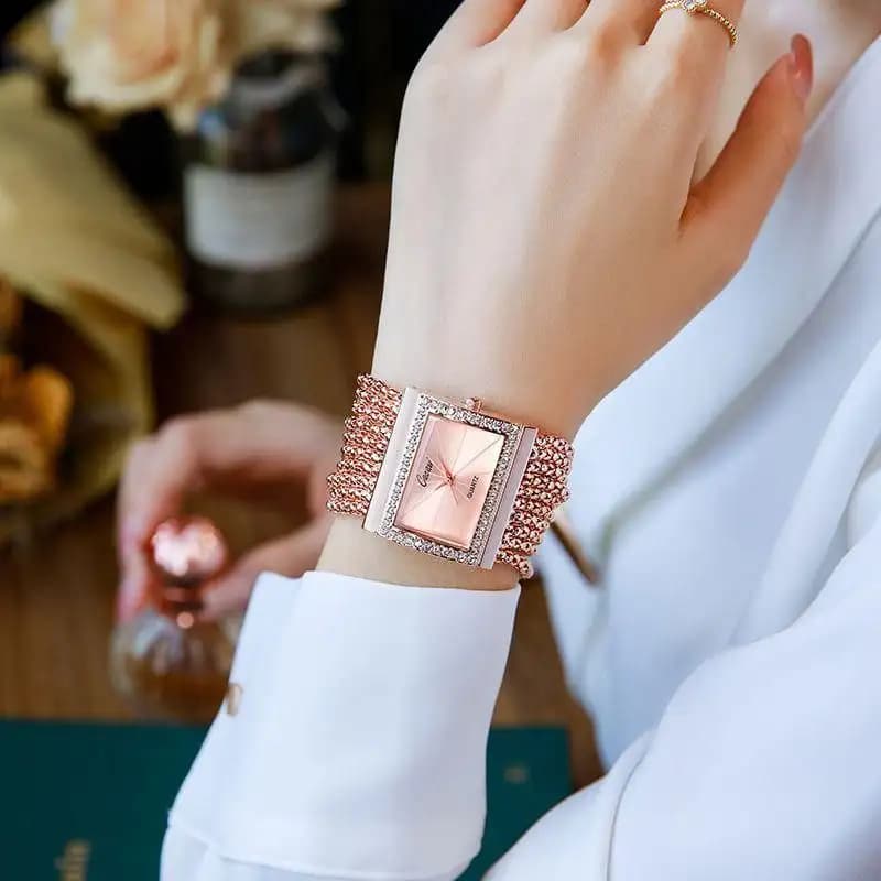 ساعت مچی کاکاچی مکعبی خاص (رز گلد) کد 4555 — تصویر ۳