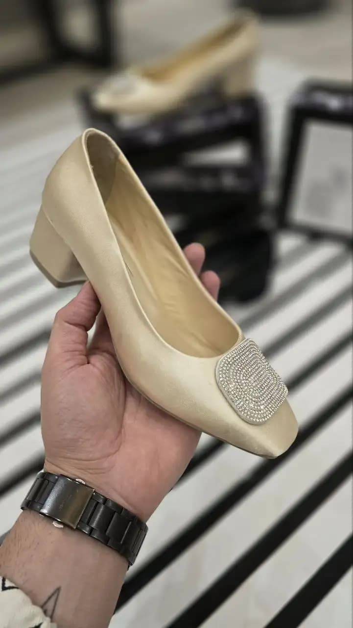 کفش مجلسی گرهی (کرم) کد 4513