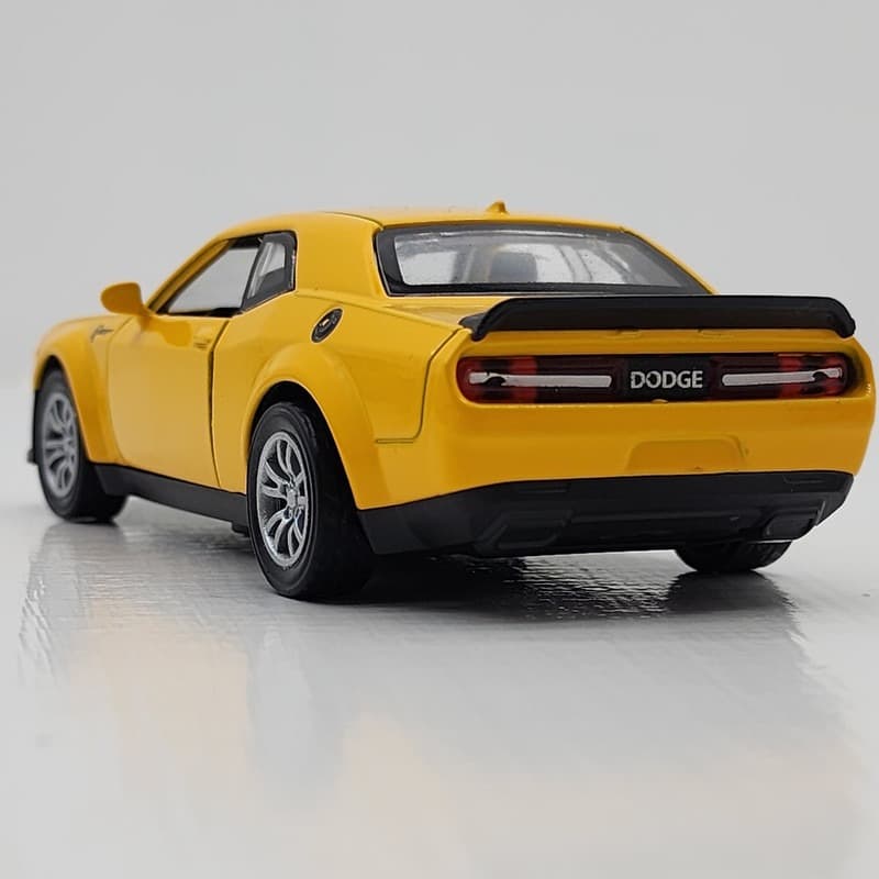 ماشین بازی ناب سل مدل فلزی عقب کش DODGE CHALLENGER SRT — تصویر ۷