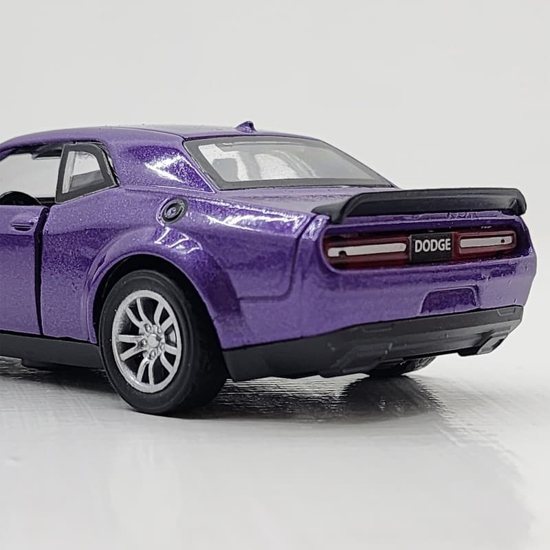ماشین بازی ناب سل مدل فلزی عقب کش DODGE CHALLENGER SRT — تصویر ۳