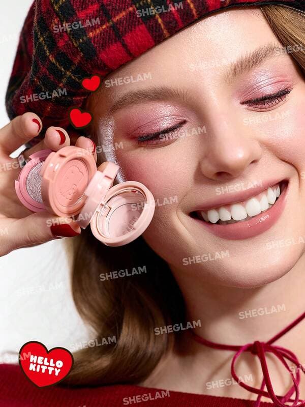 ست سایه Darling Dear Shadow Stack کالکشن Hello Kitty رنگ Sugar Cookie شیگلم SHEGLAM — تصویر ۳