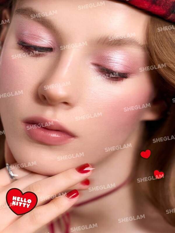 ست سایه Darling Dear Shadow Stack کالکشن Hello Kitty رنگ Sugar Cookie شیگلم SHEGLAM — تصویر ۴