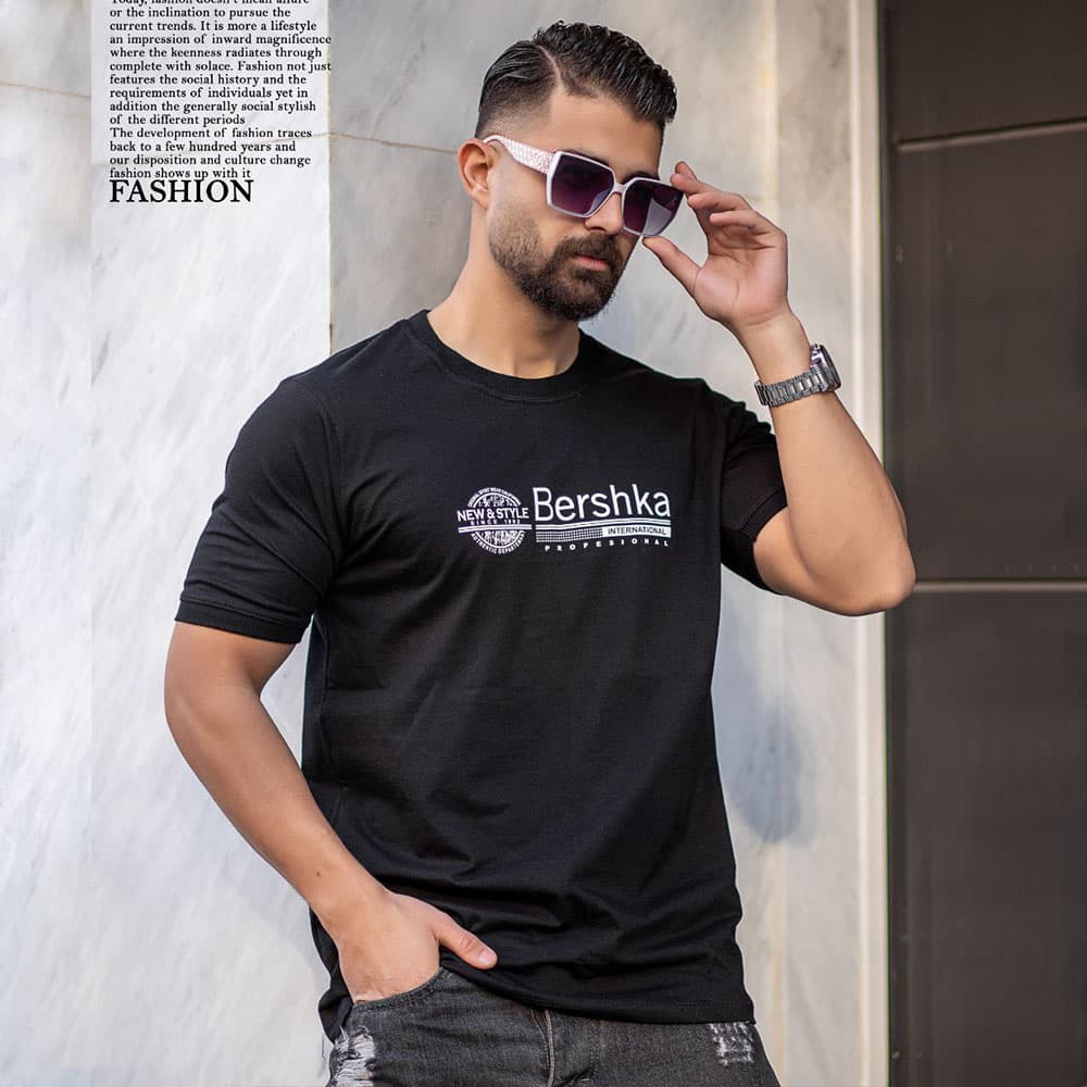 تیشرت مردانه Bershka برشکا رنگ مشکی نخ پنبه آستین و یقه کشی