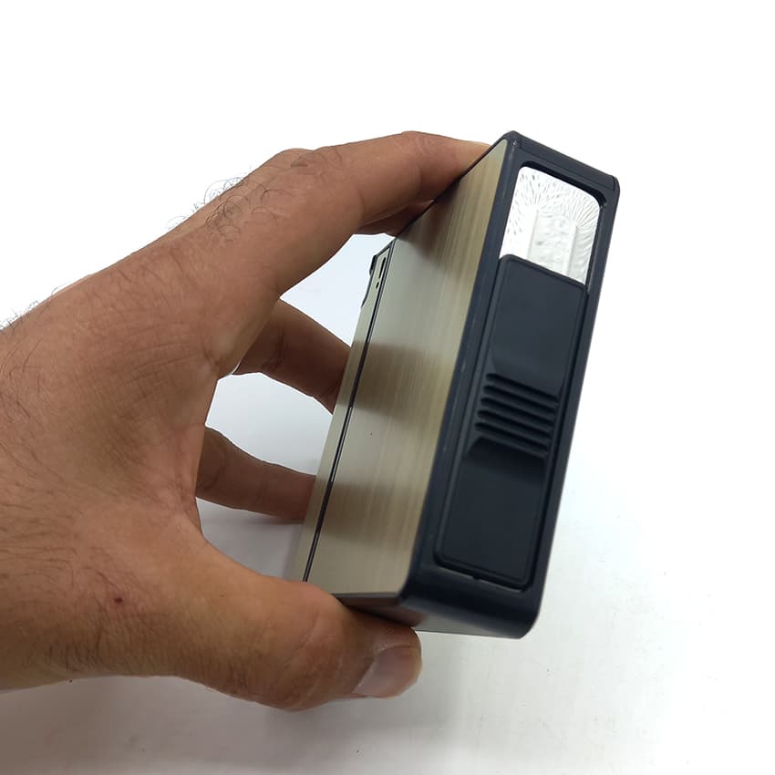 قوطی سیگار مدل فندک دار بژ کد s210026 — تصویر ۳