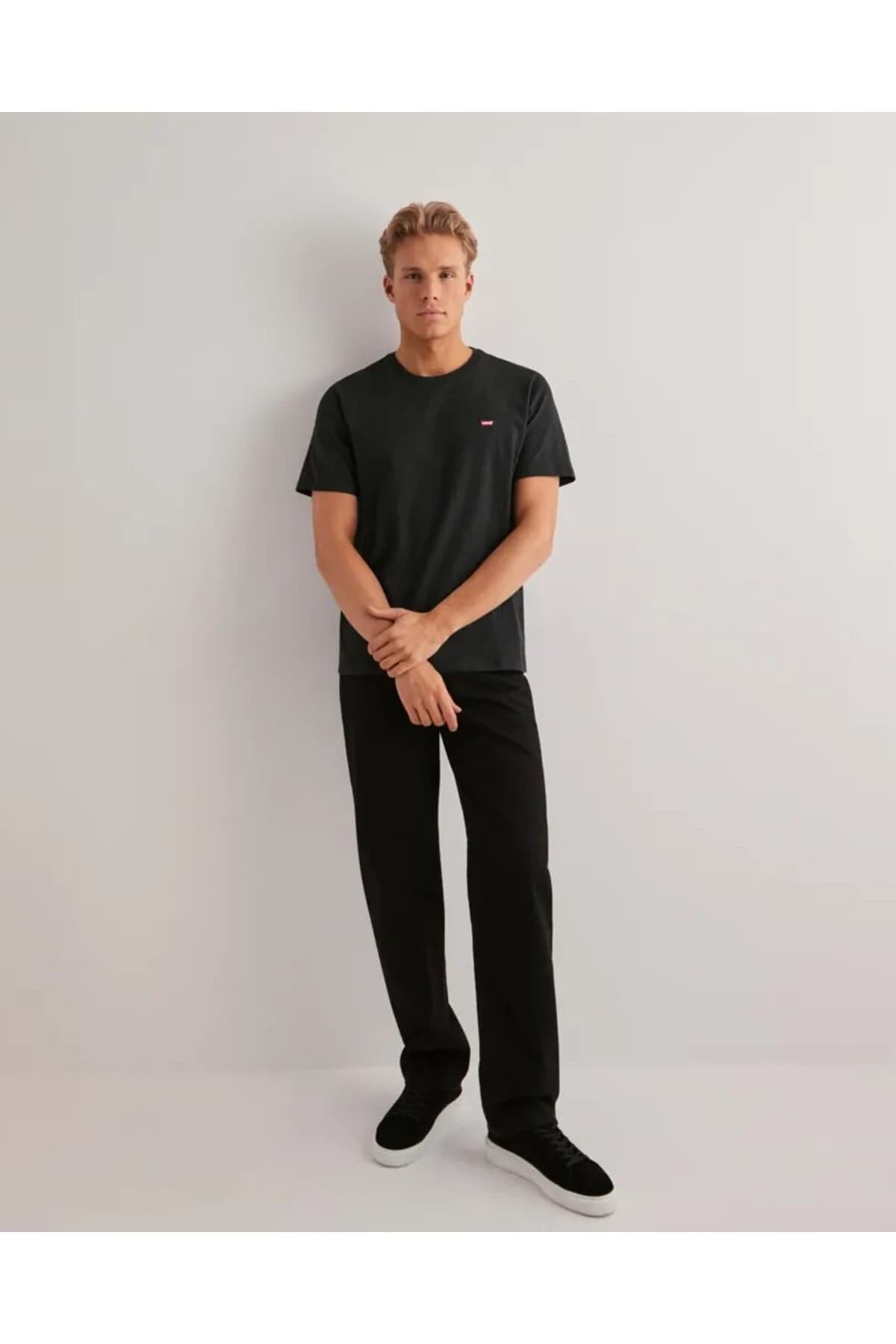 تی شرت ورزشی لیوایز مردانه 100% پنبه مشکی Menswear راسته Relaxed/ریلکس بیسیک کژوال/روزمره | Levi’s 568090205 PK — تصویر ۷