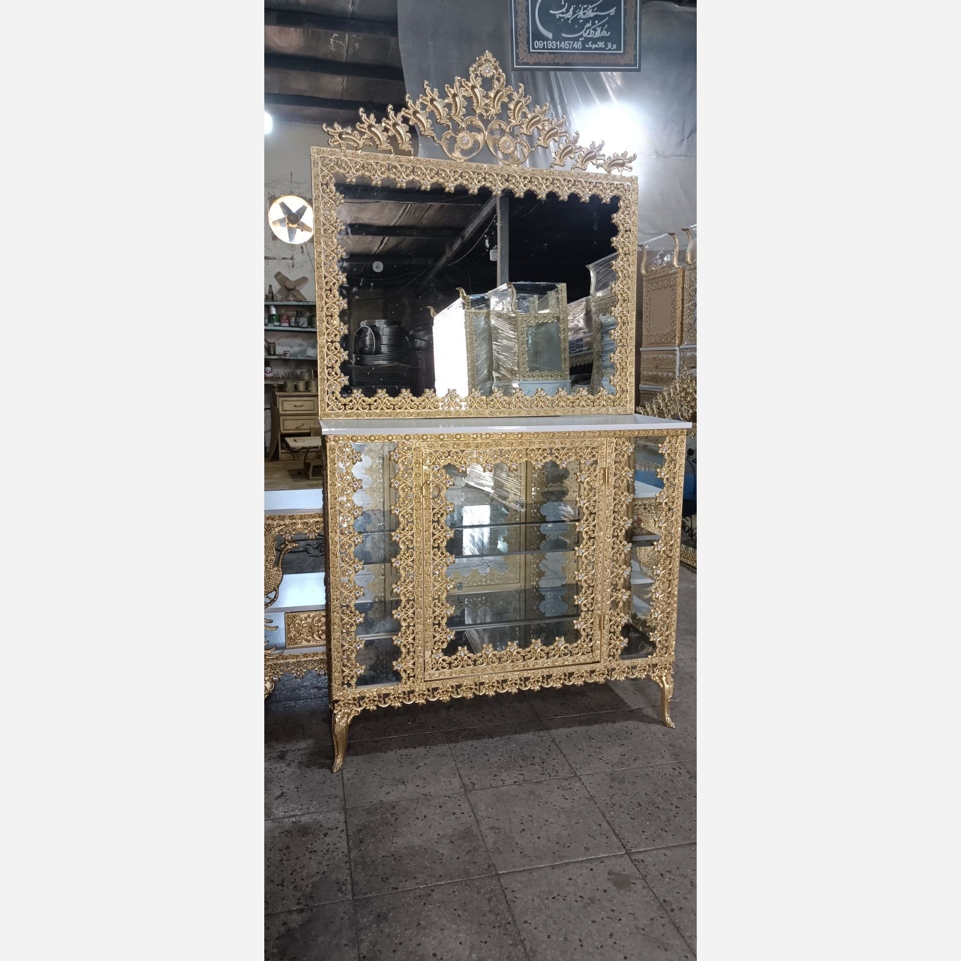 اینه کنسول الیاژ رنگ ثابت فیلبندشاپ مدل 833452 — تصویر ۳