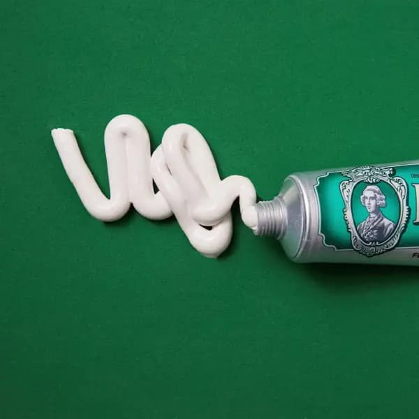 خمیر دندان مارویس طعم Classic Strong Mint – نعناع کلاسیک قوی — تصویر ۳