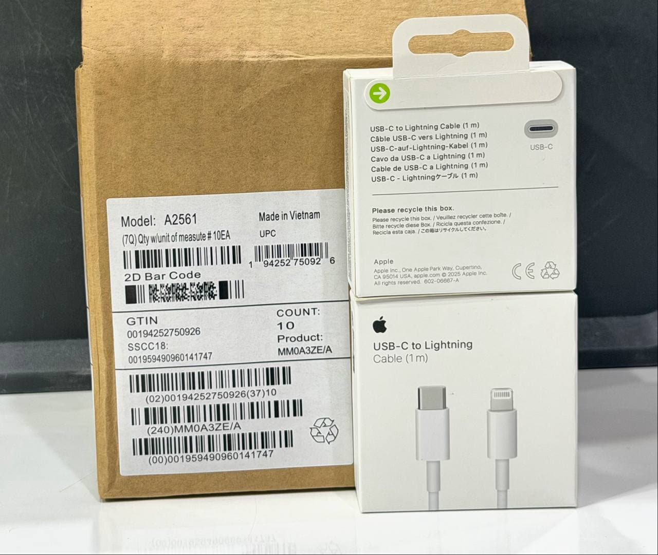 کابل اورجینال تایپ سی به لایتنینگ اپل مدل A2561 طول یک متر — تصویر ۳